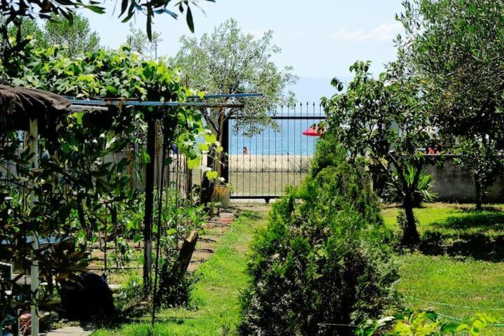 House By The Sea 2 Apartment Nea Iraklitsa Екстериор снимка