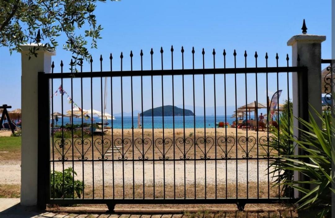 House By The Sea 2 Apartment Nea Iraklitsa Екстериор снимка