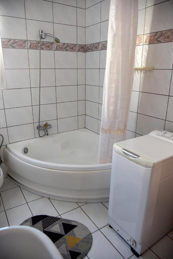 House By The Sea 2 Apartment Nea Iraklitsa Екстериор снимка